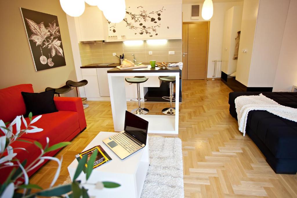 Boutique Apartments 360º Belgrad Rum bild