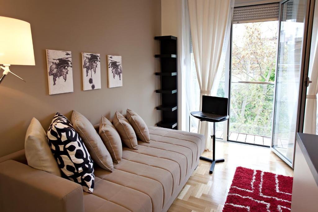 Boutique Apartments 360º Belgrad Rum bild
