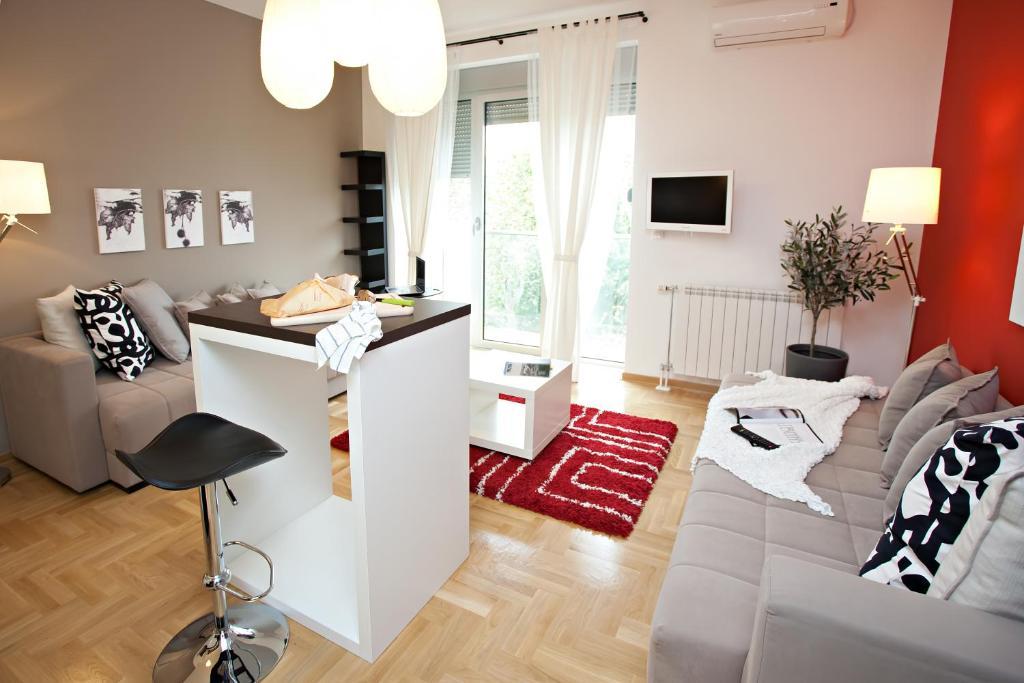 Boutique Apartments 360º Belgrad Rum bild