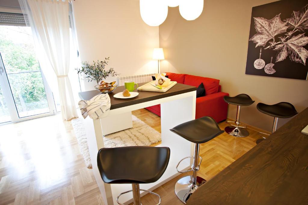 Boutique Apartments 360º Belgrad Rum bild