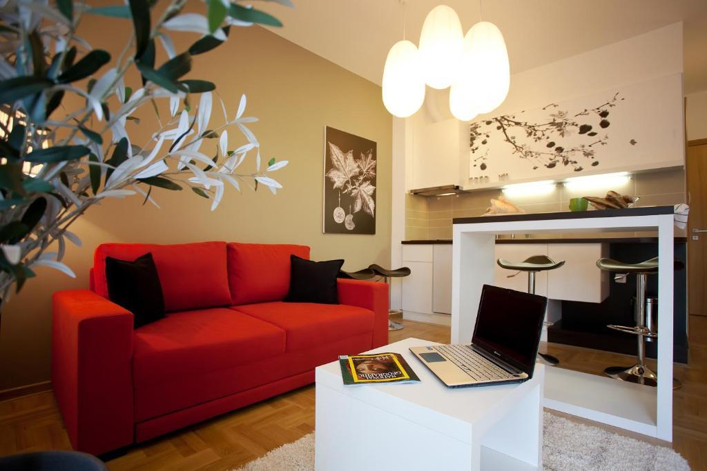Boutique Apartments 360º Belgrad Rum bild